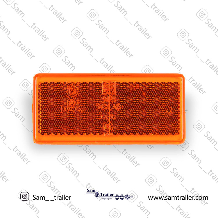 شبنمای روی سپر تریلی